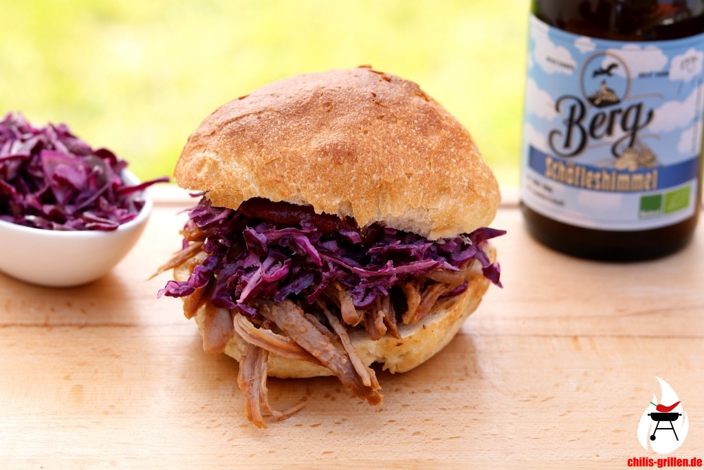 Pulled Pork im Bier-Sud aus dem Dutch Oven