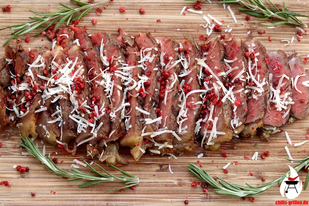 New York Cut Steak mit Parmesan