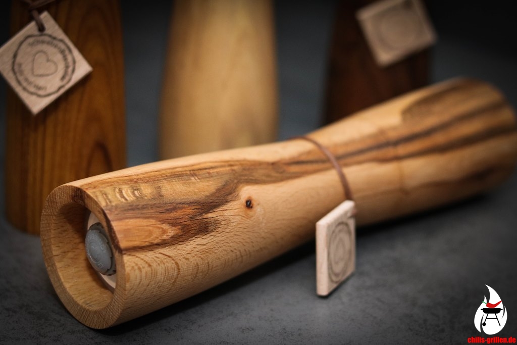 Salz- und Pfeffermühlen by Schwabendrechsler